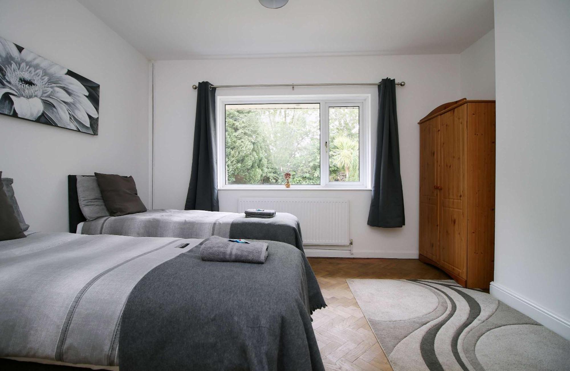 The Lockett Wonderful Large Bungalow Plympton, Plymouth Free Parking By Staystaycations Eksteriør billede