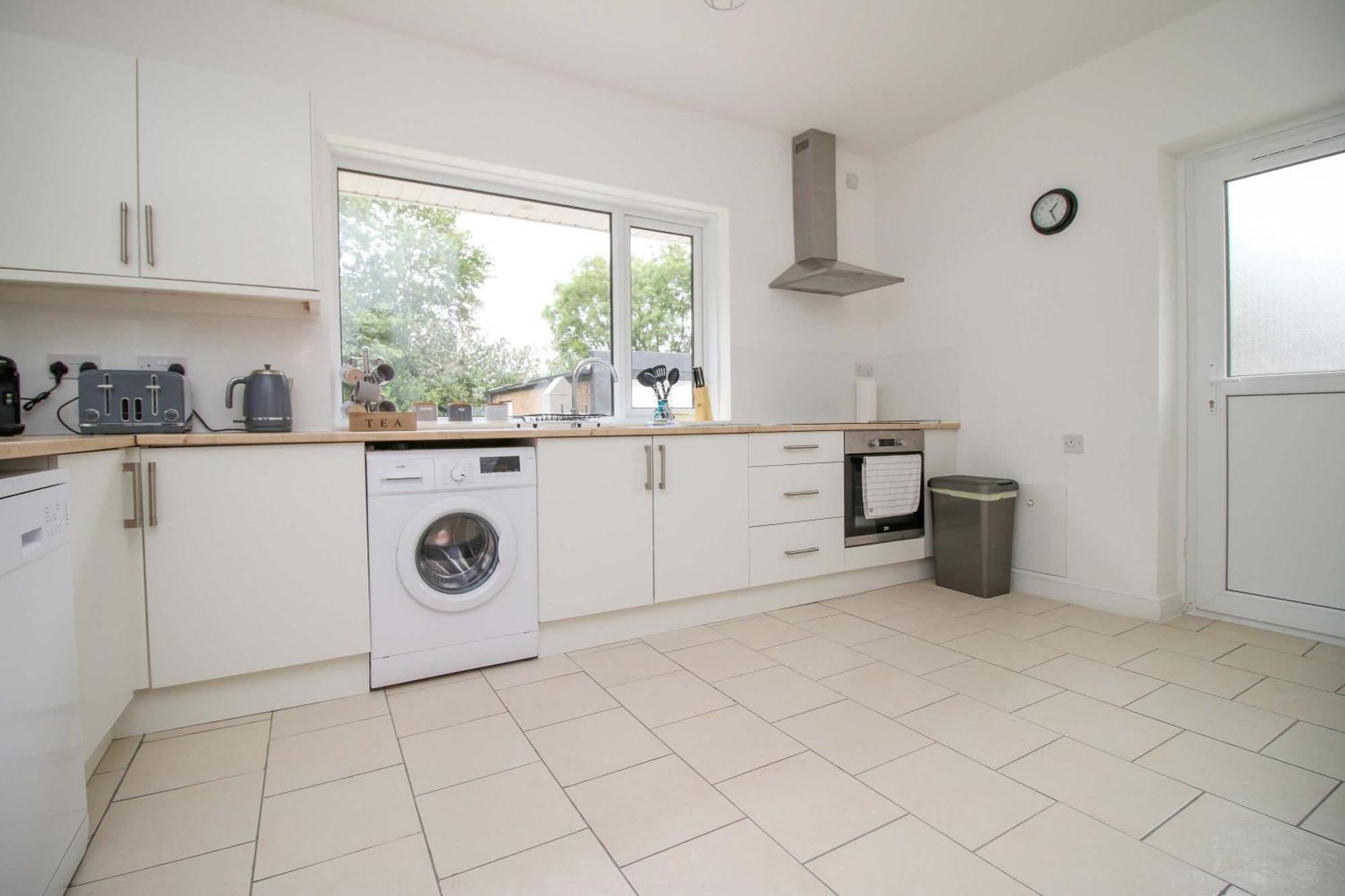 The Lockett Wonderful Large Bungalow Plympton, Plymouth Free Parking By Staystaycations Eksteriør billede