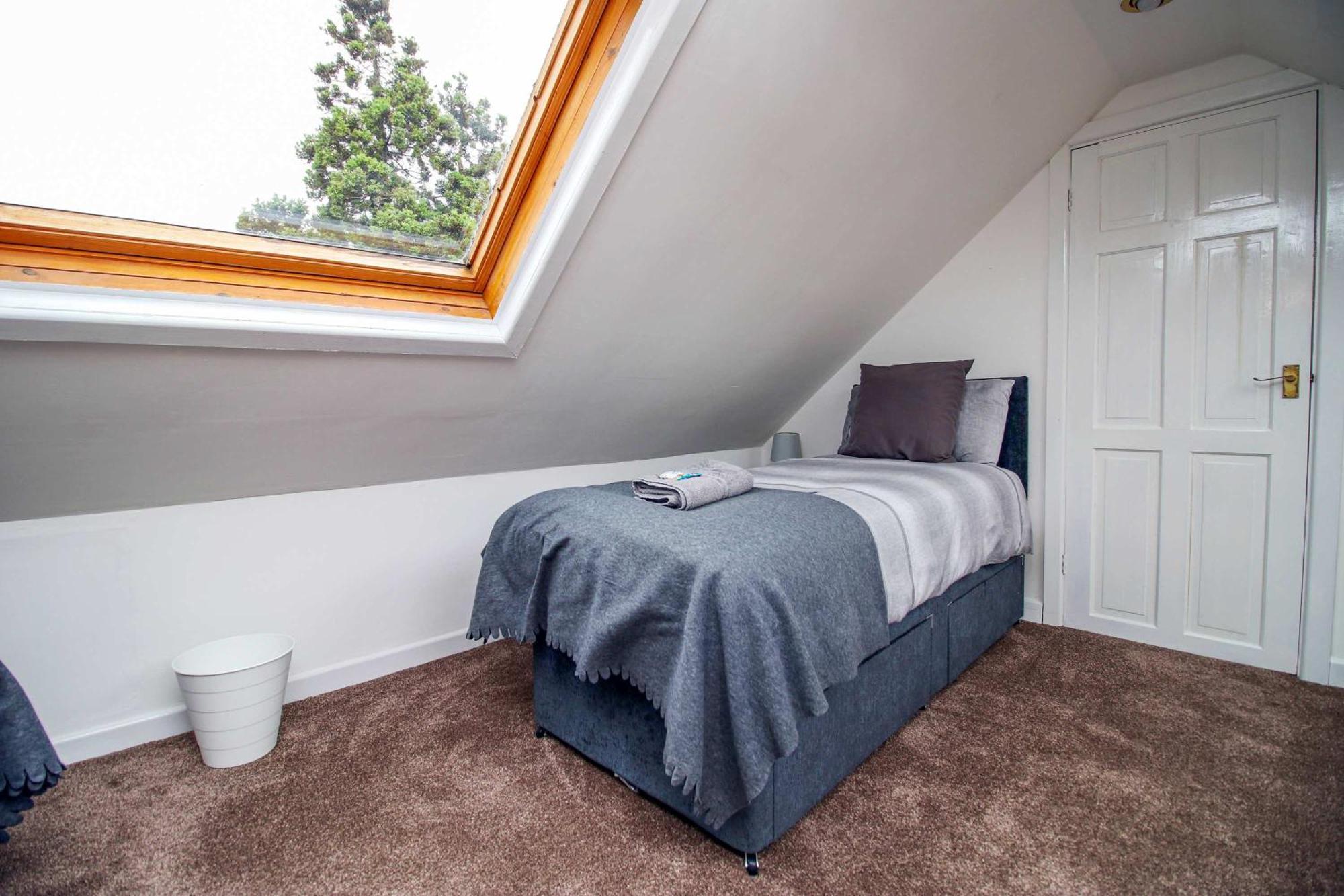 The Lockett Wonderful Large Bungalow Plympton, Plymouth Free Parking By Staystaycations Eksteriør billede