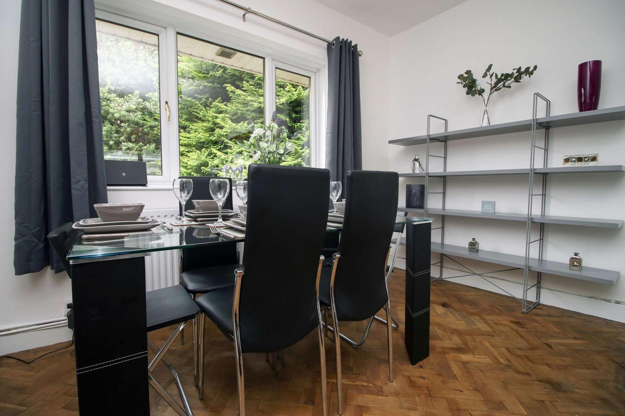 The Lockett Wonderful Large Bungalow Plympton, Plymouth Free Parking By Staystaycations Eksteriør billede